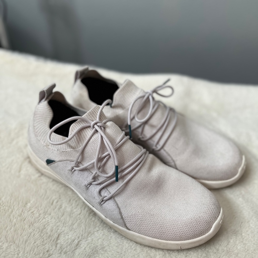 Vessi cityscape classic shoes